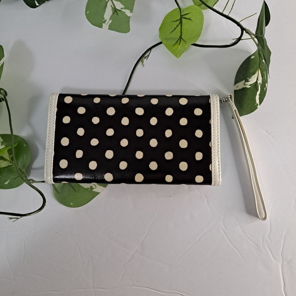 Target Wallet/Wristlet - Picture 2 of 4